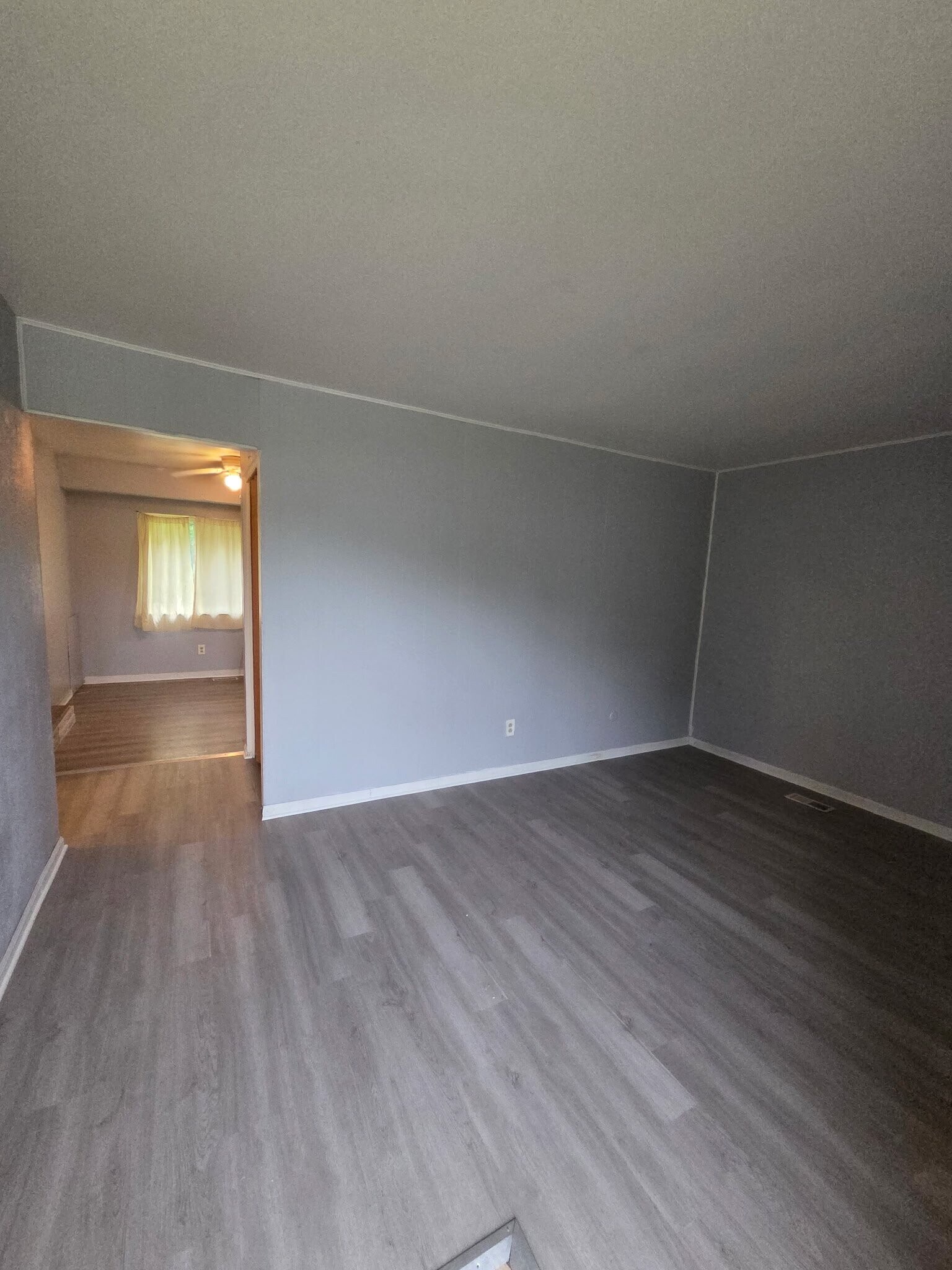 Building Photo - 6630 Eastmont Dr