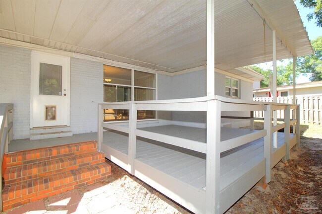 Building Photo - 4810 Creighton Rd