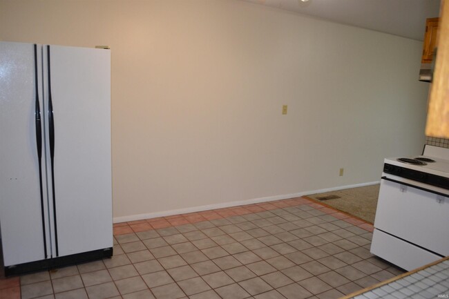 Building Photo - 2202 Heatherfield Dr