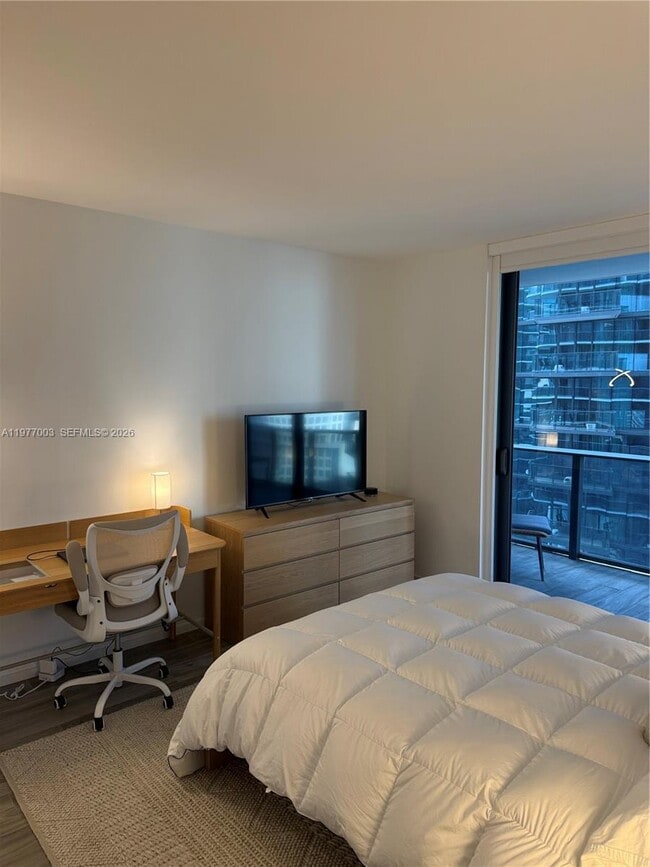 Building Photo - 801 S Miami Ave