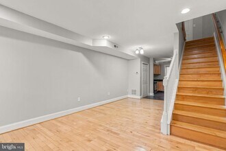 Building Photo - 1456 Battery Ave