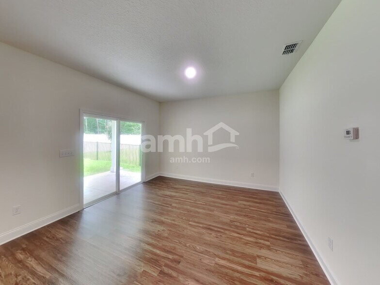 Building Photo - 12691 Percy Ln