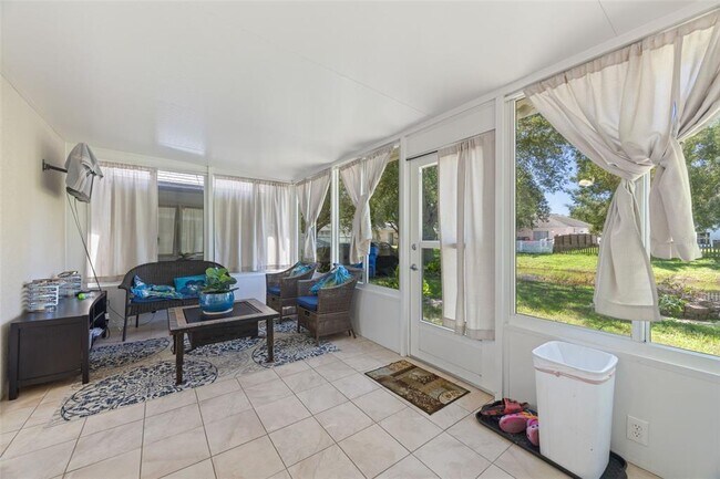 Building Photo - 1012 Brenton Leaf Dr