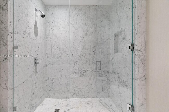 Building Photo - 17901 Collins Ave