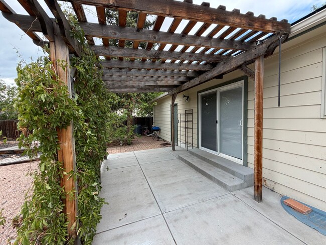 Building Photo - 3815 S Pitkin Cir