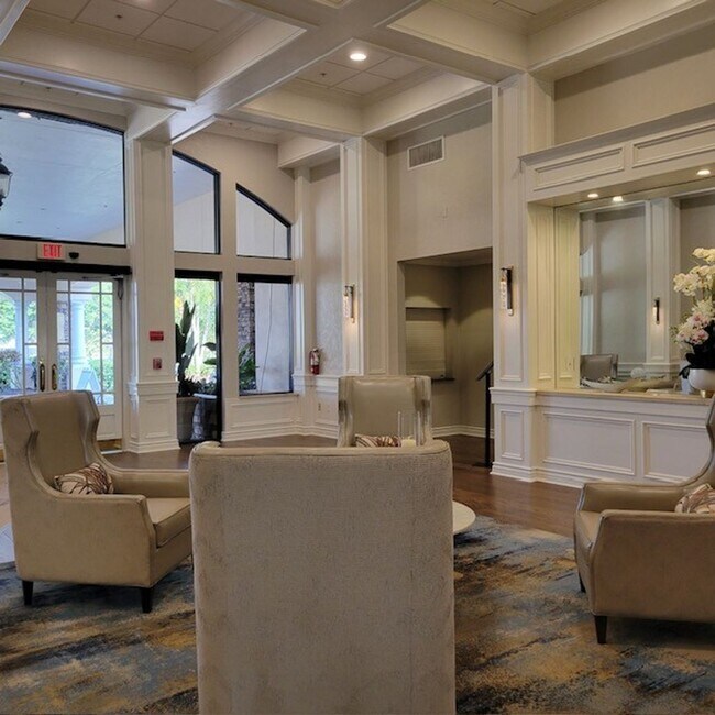 Building Photo - 2BR/2BA Lake View Condo in Heritage Oaks Golf & Country Club