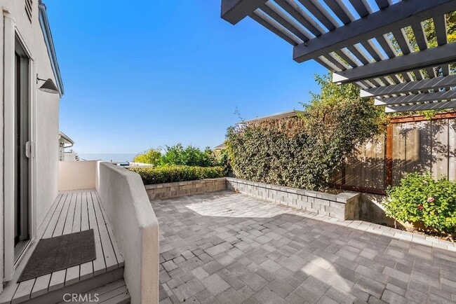 Building Photo - 170 McAulay Pl