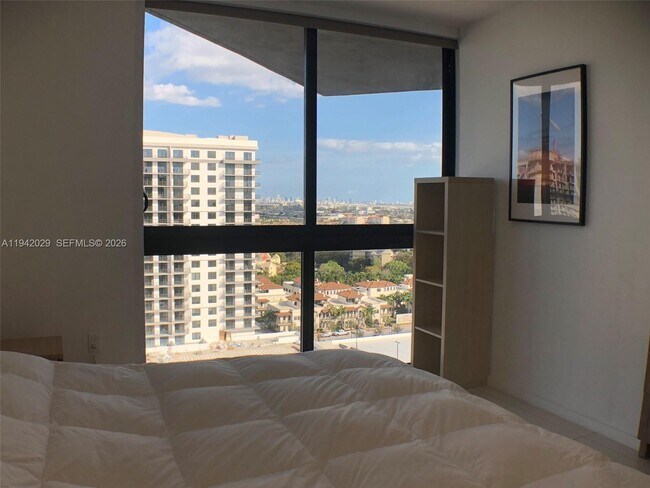 Building Photo - 5252 NW 85th Ave