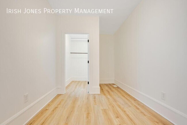 Building Photo - 9 West Ave