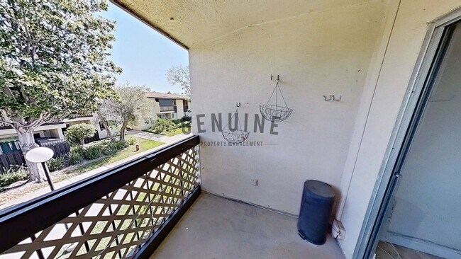 Building Photo - 12200 Montecito Rd