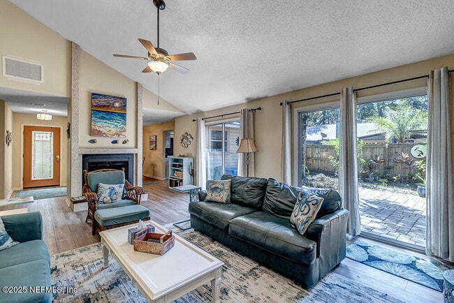 Building Photo - 1908 Sea Oats Dr