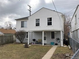 Building Photo - 627 Elm St