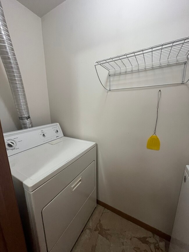 Building Photo - 1524 W Sand Bar Ct