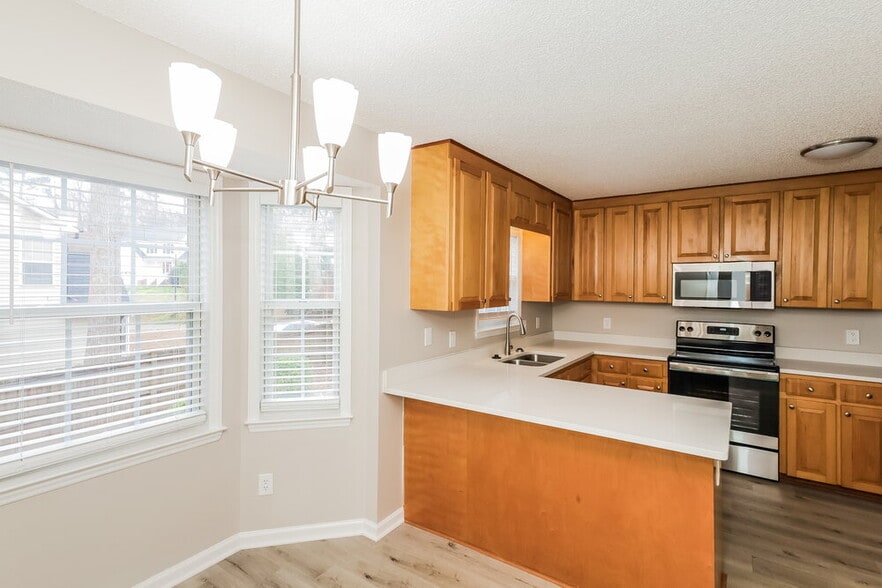 Building Photo - 124 Hocutt Dr