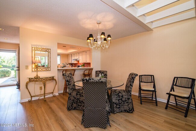 Building Photo - 515 Quail Pointe Ln