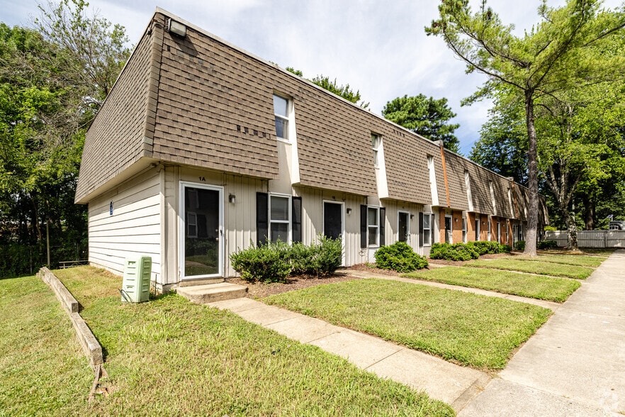 Building Photo - Twin Rivers Townhomes