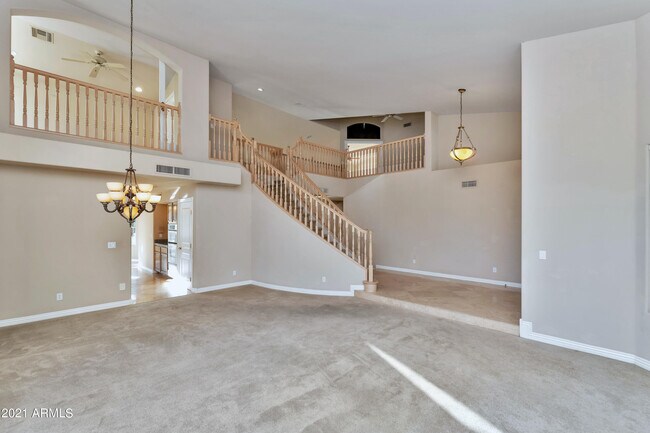 Building Photo - 1101 E Brook Hollow Dr