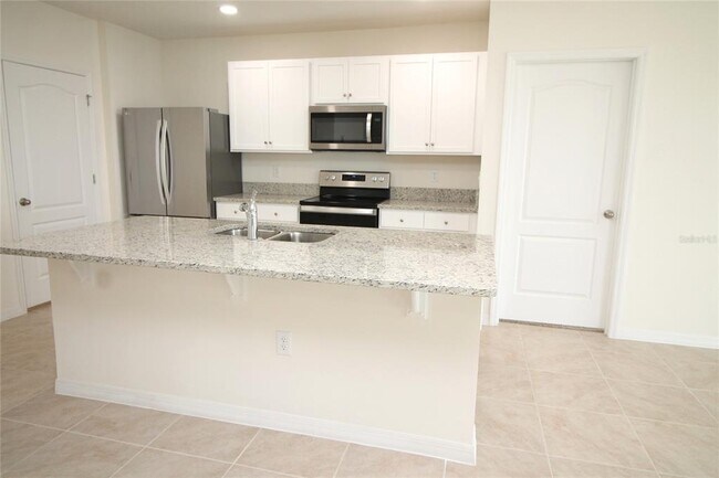 Building Photo - 9488 Black Walnut Dr