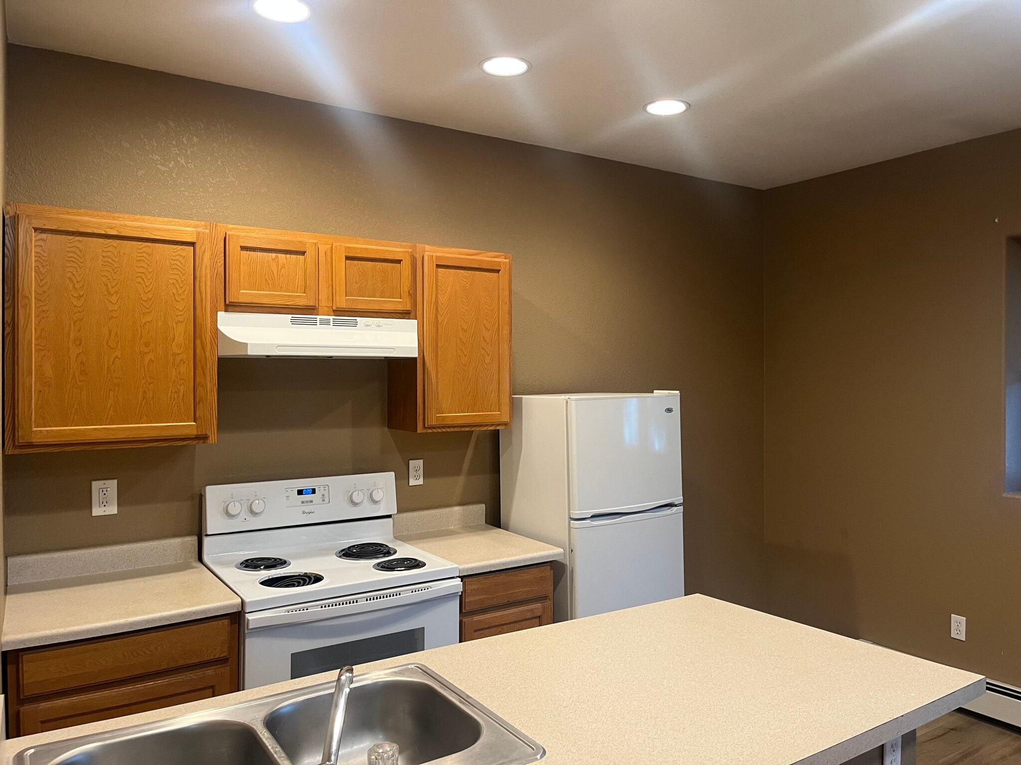 Building Photo - 221 S Washington St