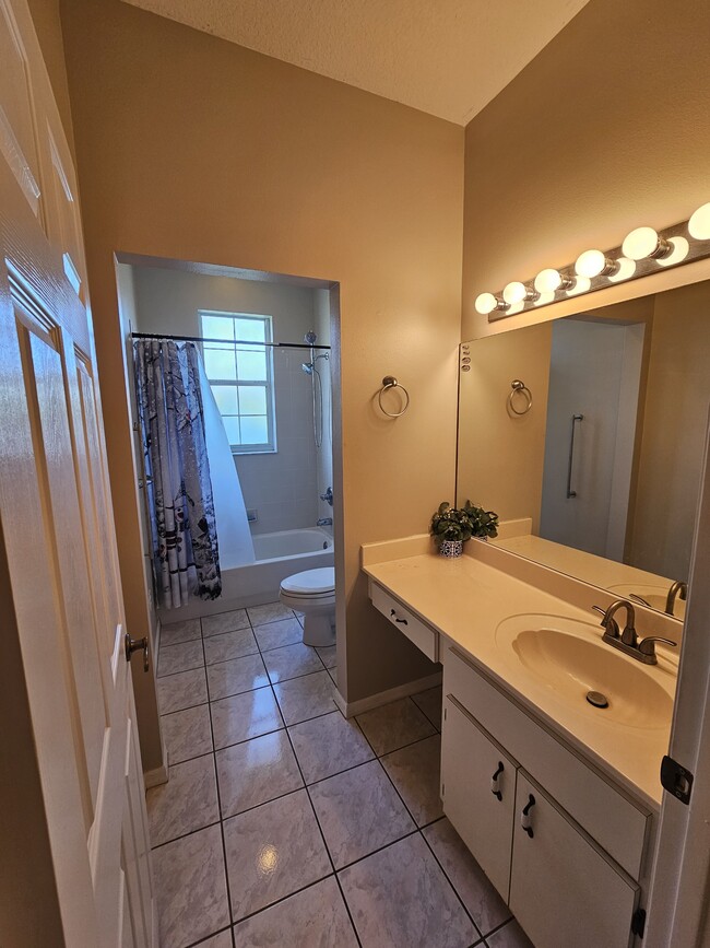 Building Photo - 17817 SE 115th Ct