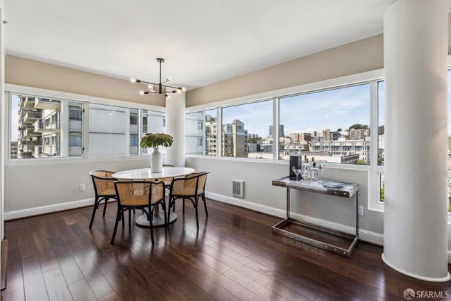 Building Photo - 1388 Gough St