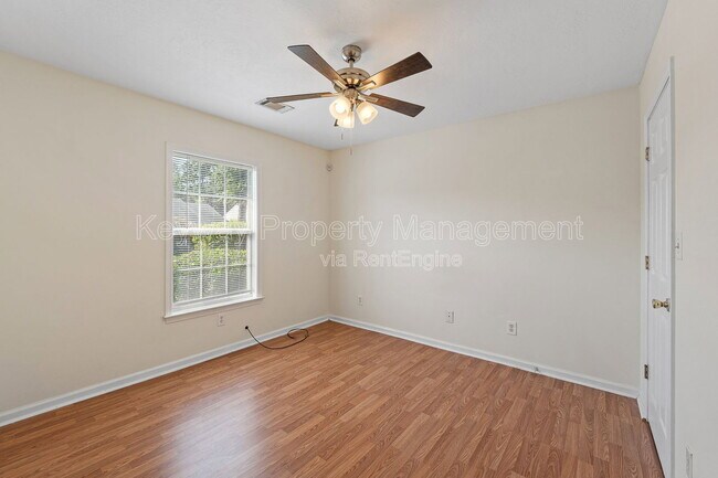 Building Photo - 123 Portofino Ln SW