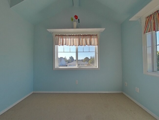 Building Photo - 4 Bedroom House ~ Albany ~ Pet Friendly