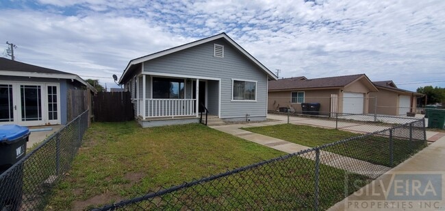Building Photo - Cozy 2 bedroom 2 Bath home in Guadalupe