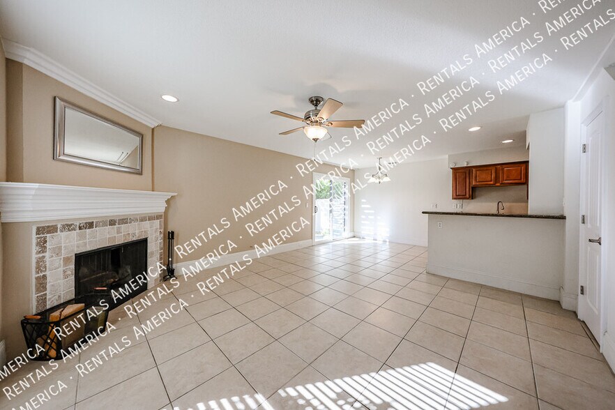 Building Photo - 8825 S 48th St