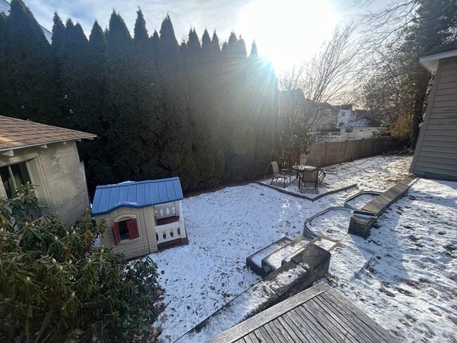 Building Photo - 66 Riverview Ave