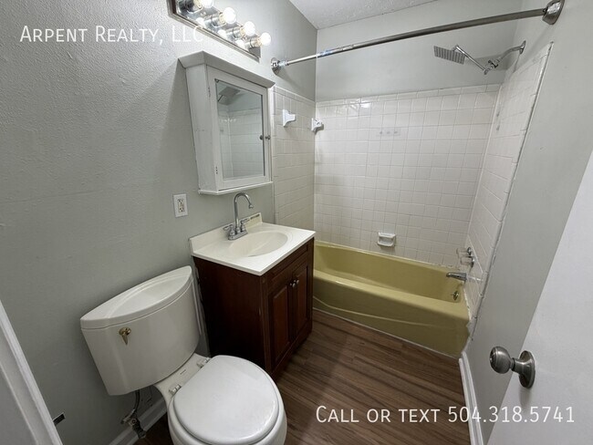 Building Photo - 2501 Delille St