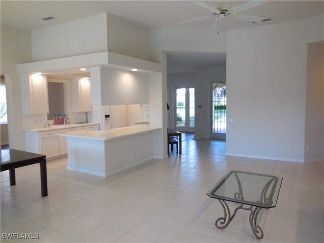 Building Photo - 3914 Upolo Ln