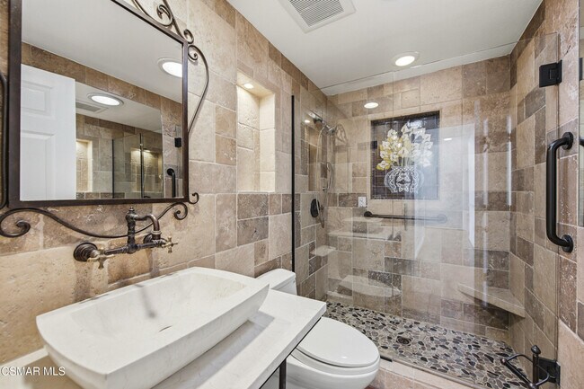 Building Photo - 1090 Elfstone Ct