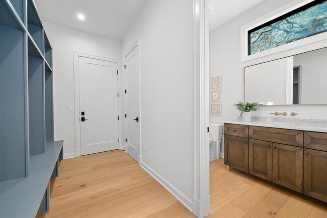 Building Photo - 5512 Shoalwood Ave