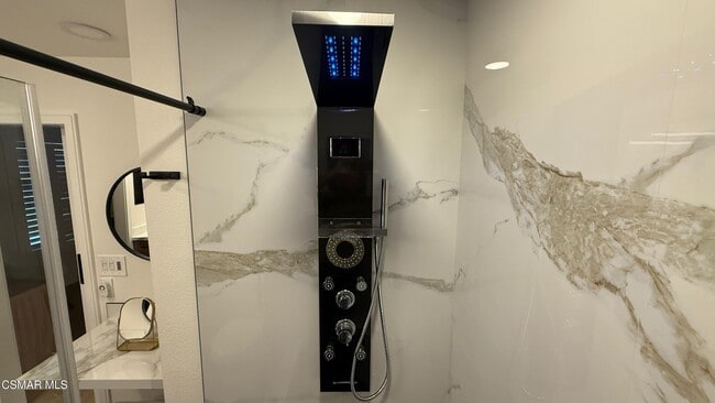 Building Photo - 3439 Highwood Ct