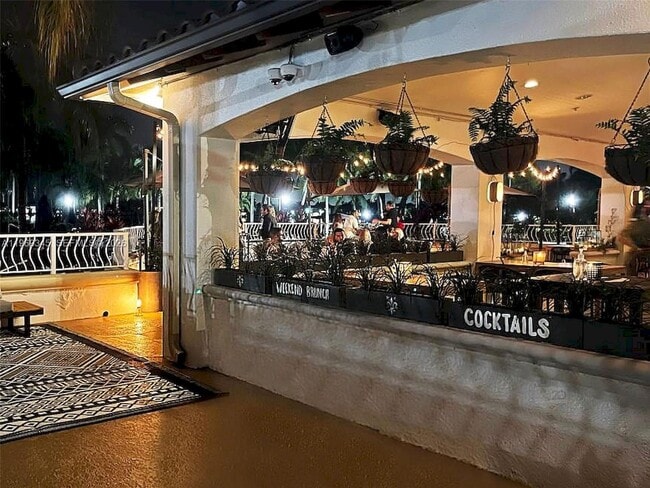 Building Photo - 10730 NW 66th St