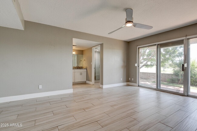 Building Photo - 5321 N 79th Way