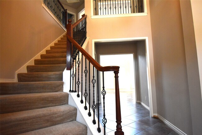 Building Photo - 17523 Driftwood Prairie Ln