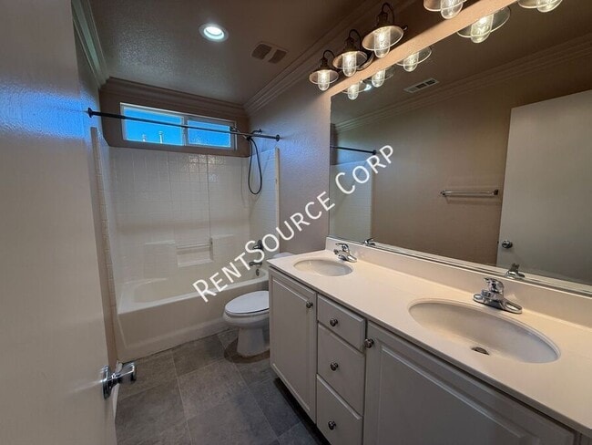 Building Photo - 1311 Ponderosa Dr