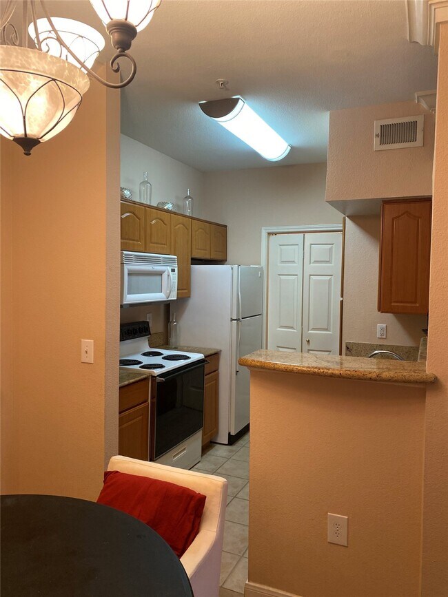 Building Photo - 3231 Allen Pkwy