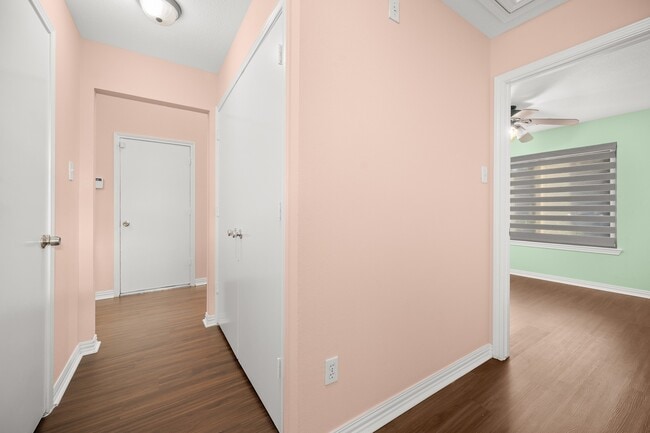 Building Photo - 1530 Hunter Green Ln