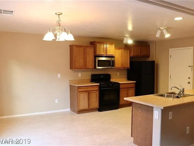 Building Photo - 8928 W Marmo Ave