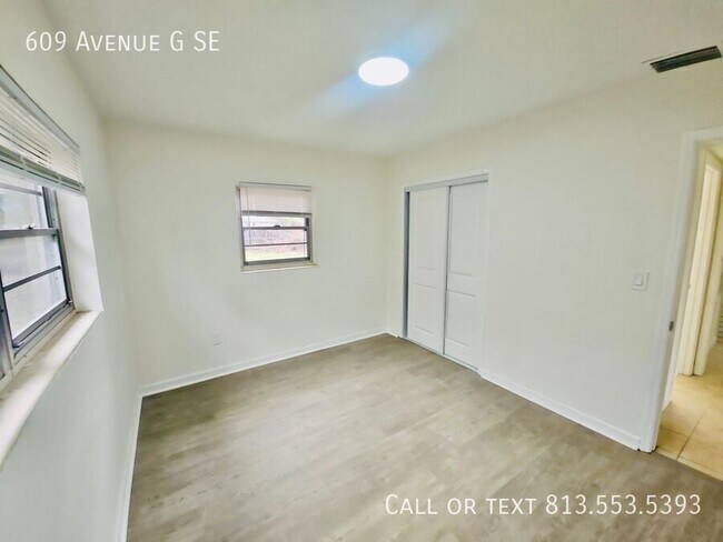 Building Photo - 609 Ave G SE