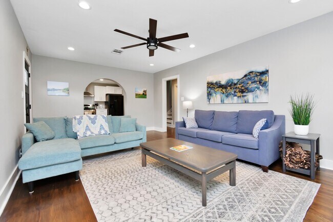 Building Photo - 3315 Rosedale St