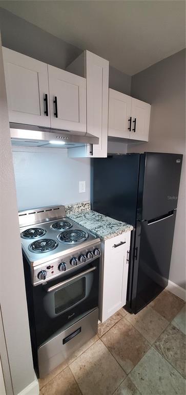 Building Photo - 4132 Dolphin Dr