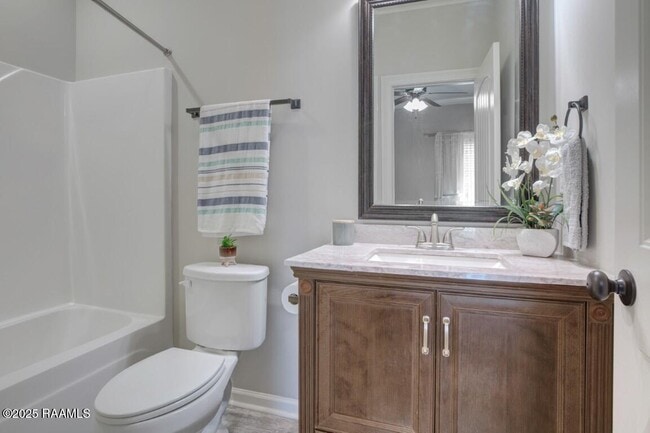 Building Photo - 117 Ella St