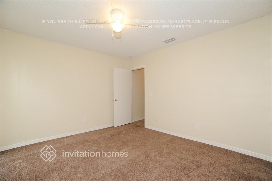 Building Photo - 608 Valley Hill Dr