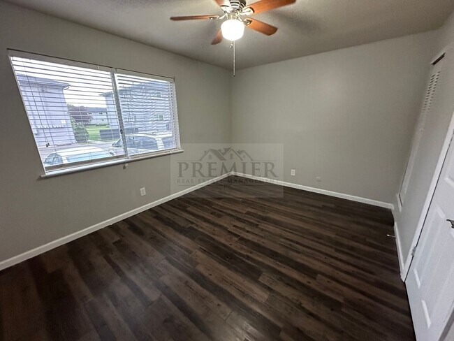 Building Photo - 6049 Barton Ave