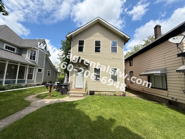 Primary Photo - 310 W Dewald St