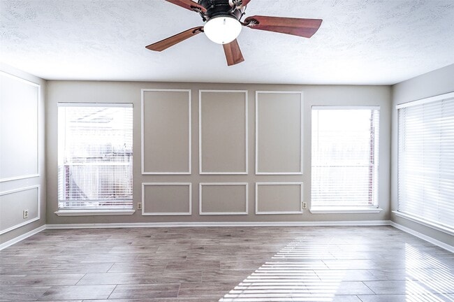 Building Photo - 2103 Charlton House Ln